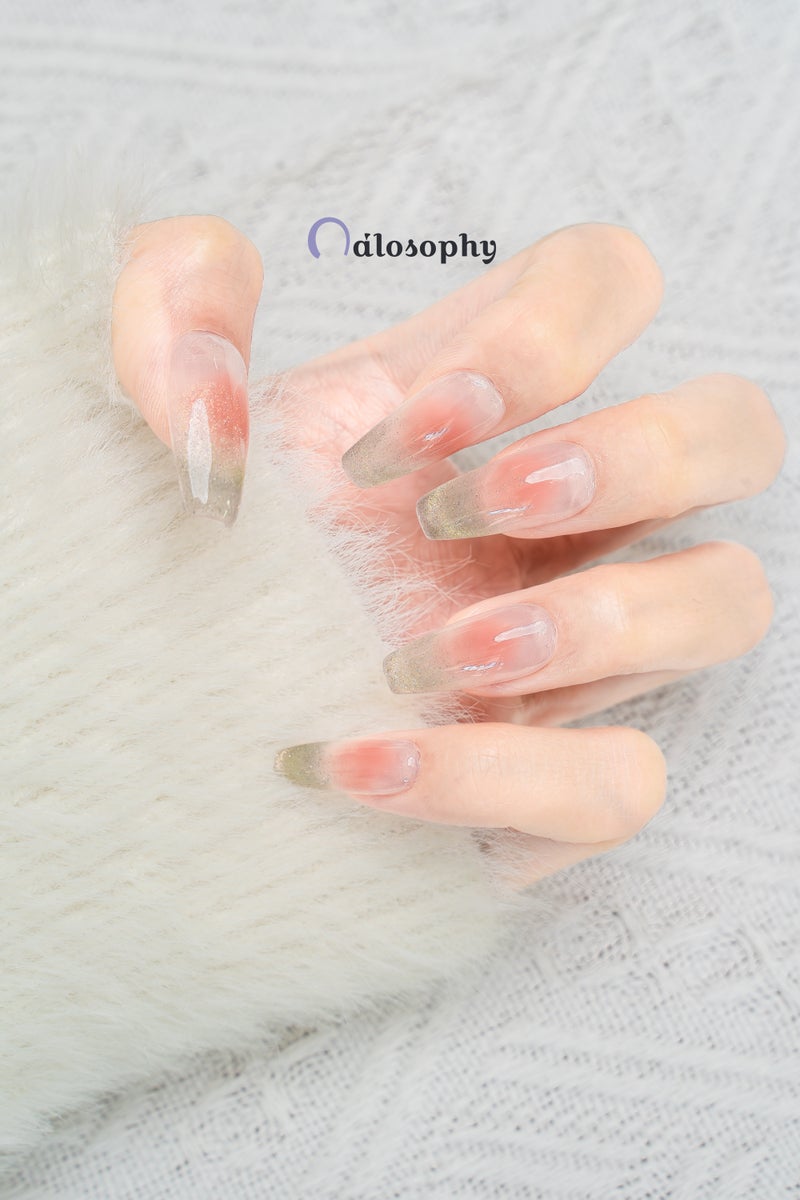 Nailosophy أظافر جل مضغوطة يدوية باللون الوردي الرمادي المتدرج | شكل كوفين - Image 3
